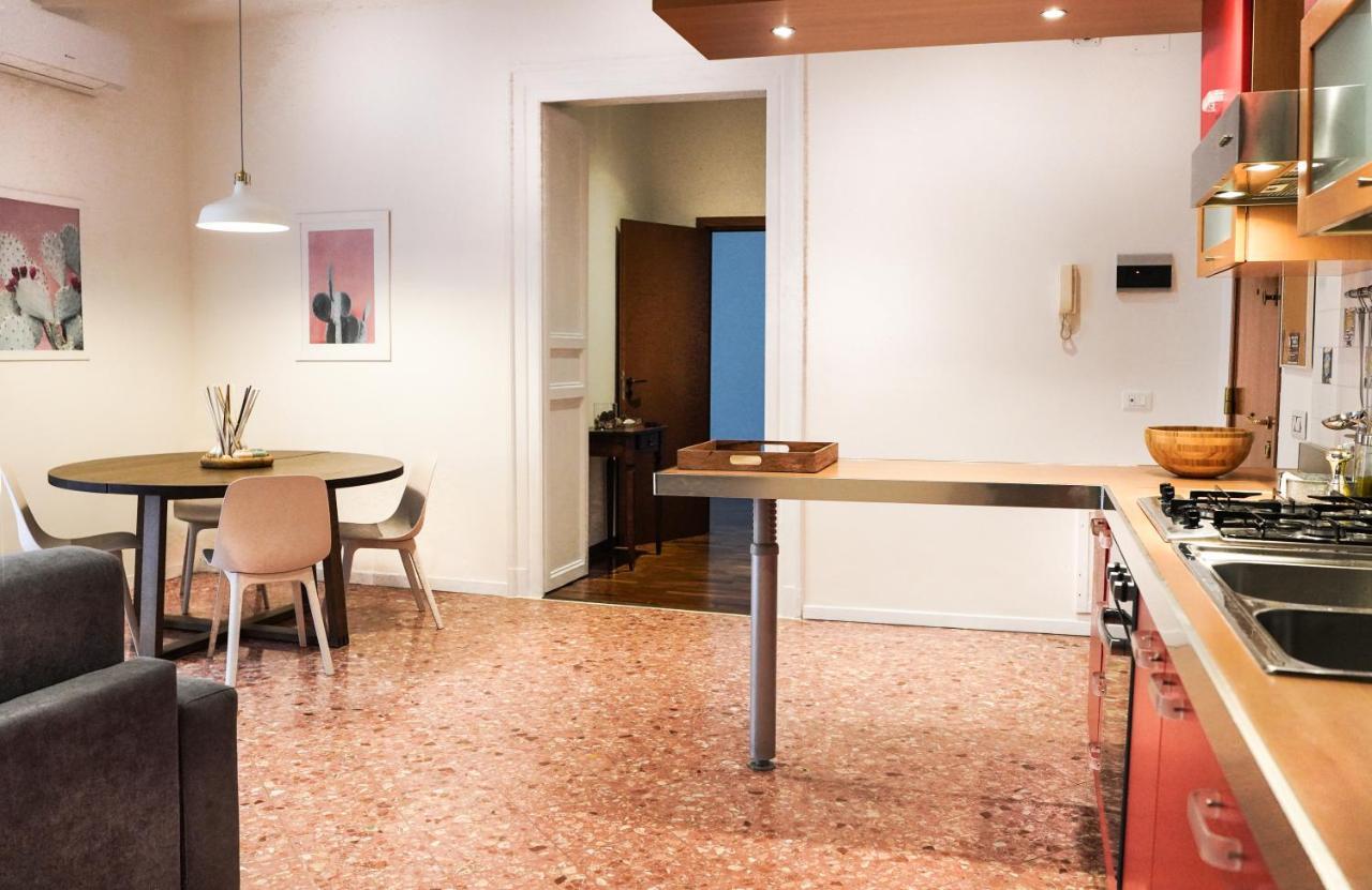 Porta Vicari With View In Downtown Apartment Palermo Exterior photo